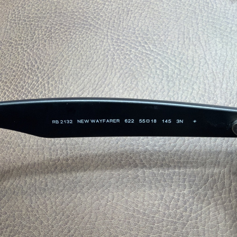 RAY BAN New Wayfarer Sunglasses Black On Black POLARIZED Made Italy RB1232 New!! - Picture 3 of 7